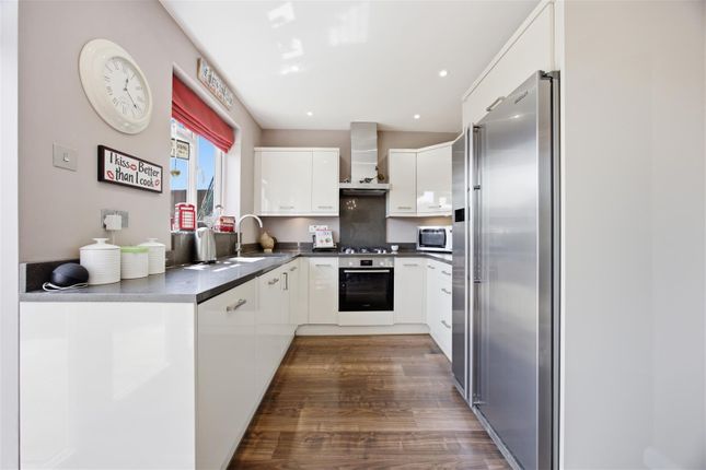 56, Berkeley Road, Hillingdon photo 4