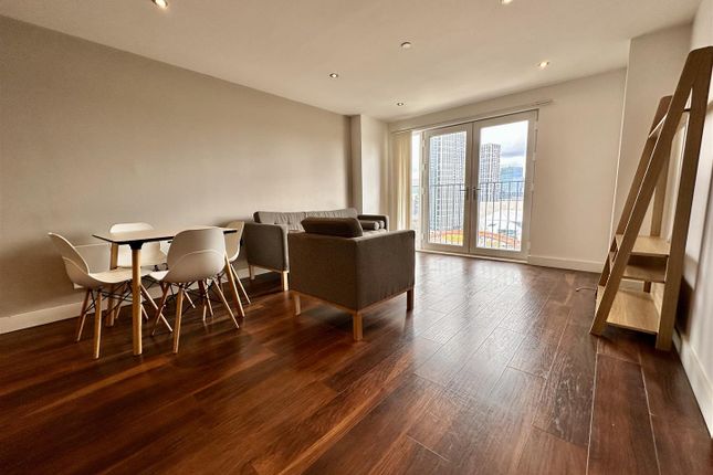 Apartment 1304, Wilburn Basin, Ordsall Lane, Salford photo 2