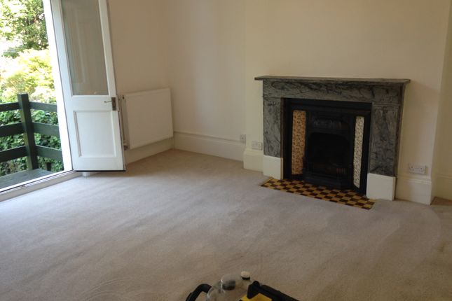 Thumbnail Flat to rent in Very Near The Grove Area, Ealing Broadway Area