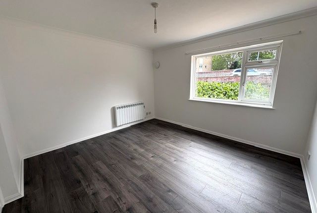 63A, Eastbourne photo 5