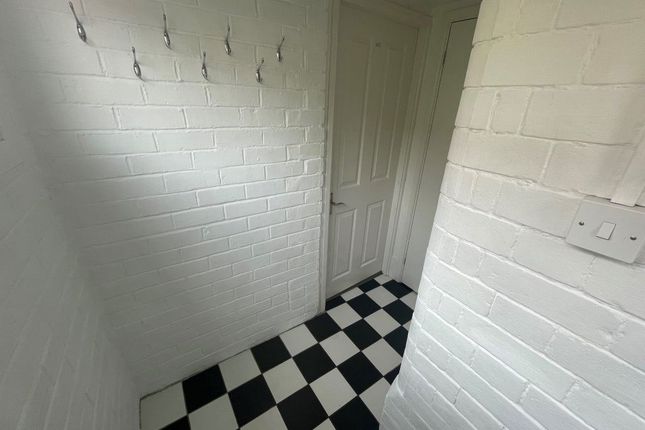 98, Montague Road, Leicester photo 3
