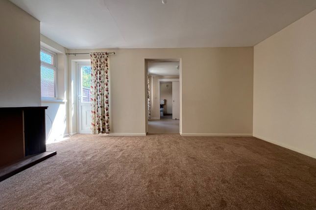 55, Larchmere Drive, Bimingham photo 2