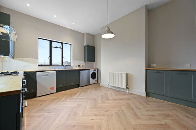 Hammersmith Grove, Brackenbury Village photo 2