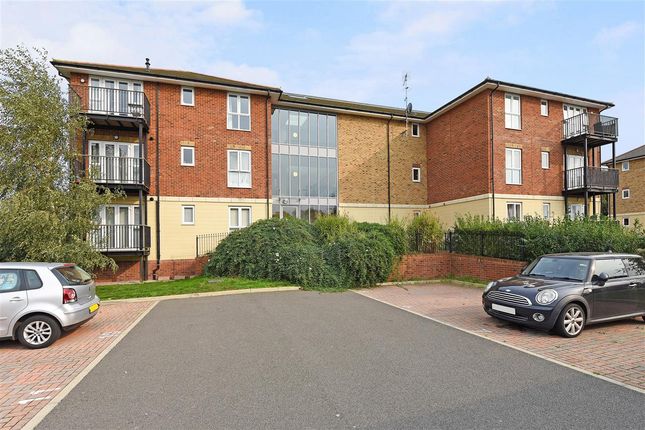 Flat for sale in St. Catherines Close, London
