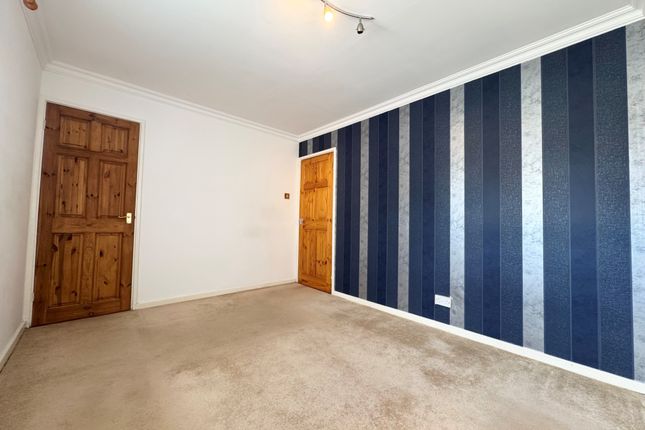 37, Taunton Road, HULL photo 5