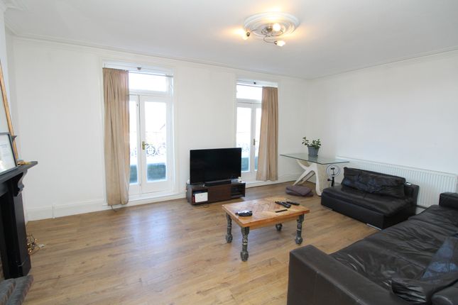 Flat to rent in Bexley High Street, Bexley