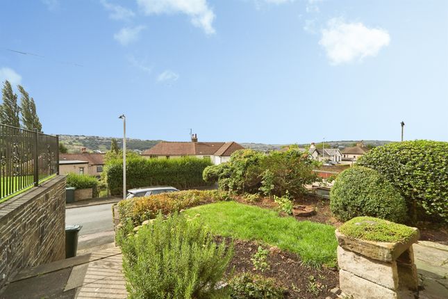 Carr Lane, Keighley photo 4