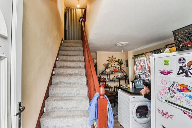 83, Bratton Road, Westbury photo 4