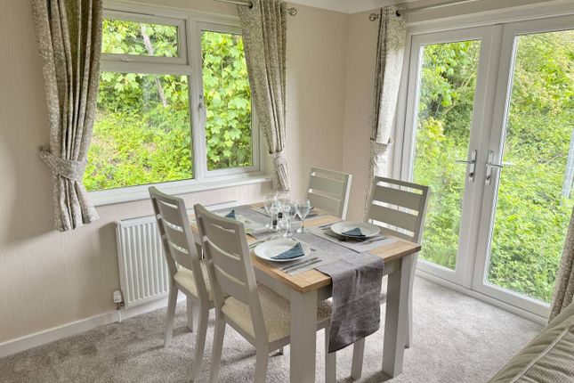 48 PR, Park Road, Penwortham photo 3