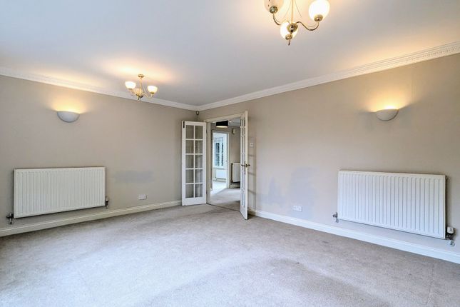 7 Stagshaw Grove, Milton Keynes photo 5