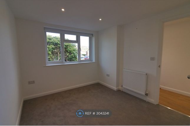 A Hornhatch, Chillworth Guildford, Chilworth, Guildford photo 3