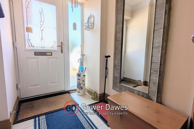 18, Heath Road, Orsett Heath photo 2