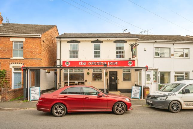 3-bed detached on 6, Pope Iron Road, Worcester, £270,000