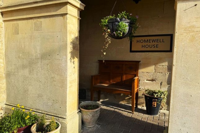 Flat 14, Homewell House The Moors, Kidlington photo 2