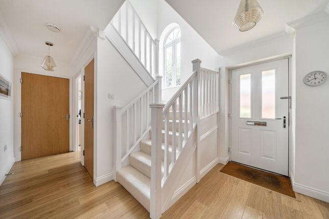 5, Durlands Court, Waterlooville photo 2