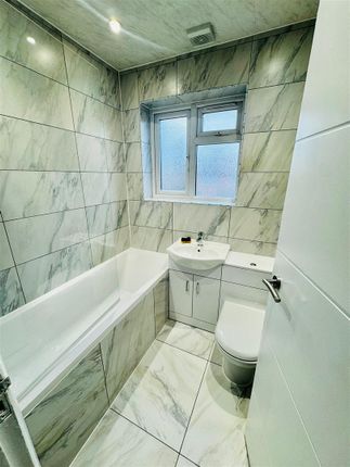 45, Villiers Close, Surbiton photo 4