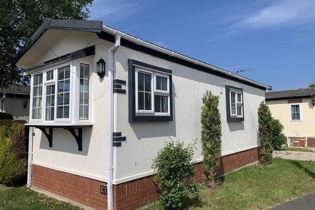 1-bed caravan on 100, Greenfield Park, Preston, £64,950