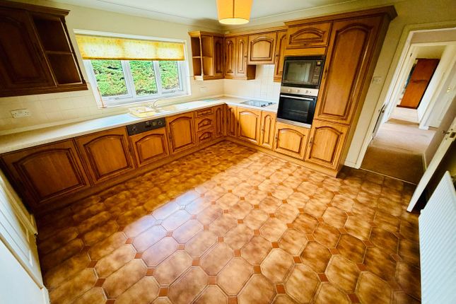 Penrheol,, 42 Parc Yr Ynn, Llandysul photo 4