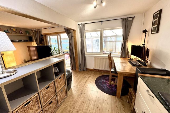 15, Ormerod Road, Chepstow photo 3