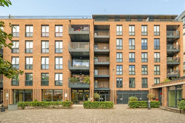 Flat for sale in Centric Close, London