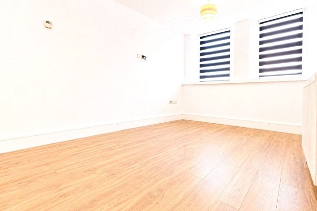 Dupli Flat 6, Shield House,, Elizabeth Way, Essex photo 4