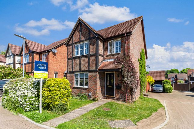 Thumbnail Detached house for sale in Peacock Walk, Abbots Langley