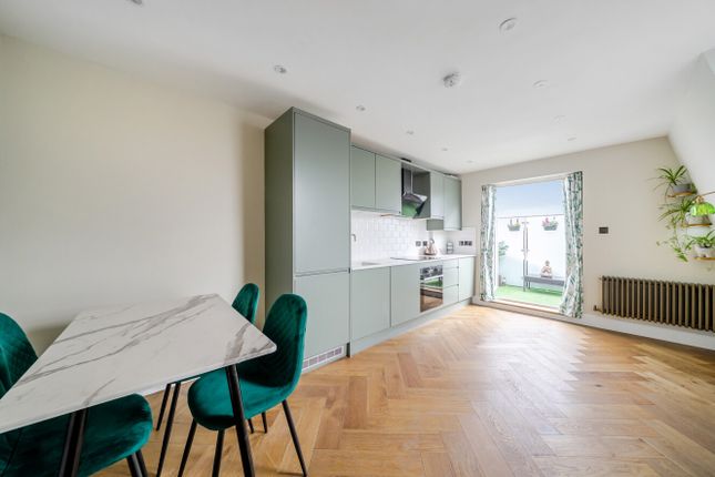 Charlmont Road, London photo 2