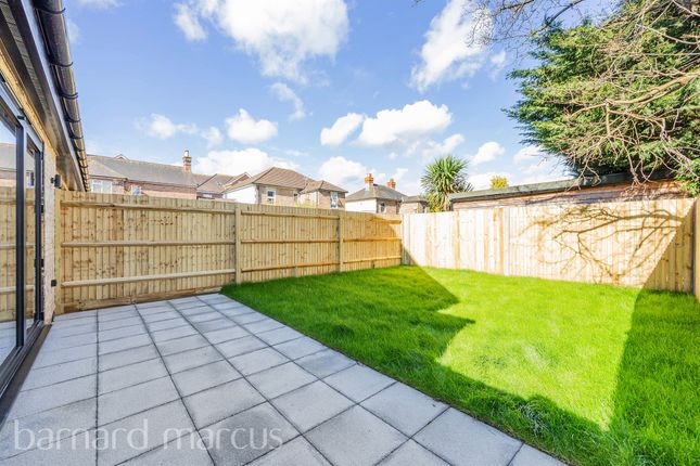 End terrace house for sale in Lumley Road, Horley