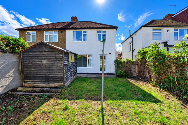 Island Farm Road, West Molesey photo 2