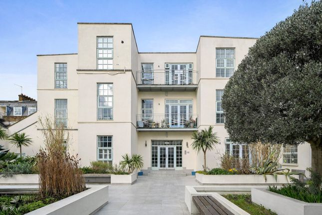 1-bed house on Flat 34,, Strand Building, London, £350,000