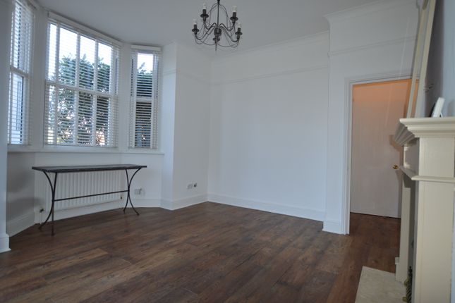 1, Green Street, Sunbury-on-Thames photo 3
