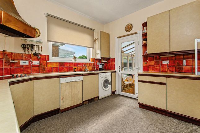 28, St Andrews Road, Renfrew photo 4