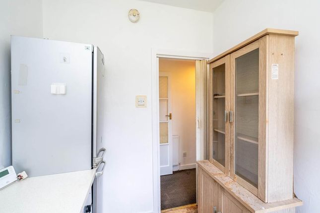 6, Whitson Grove, Edinburgh photo 4