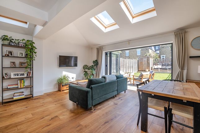 117A, Tranmere Road, London photo 4