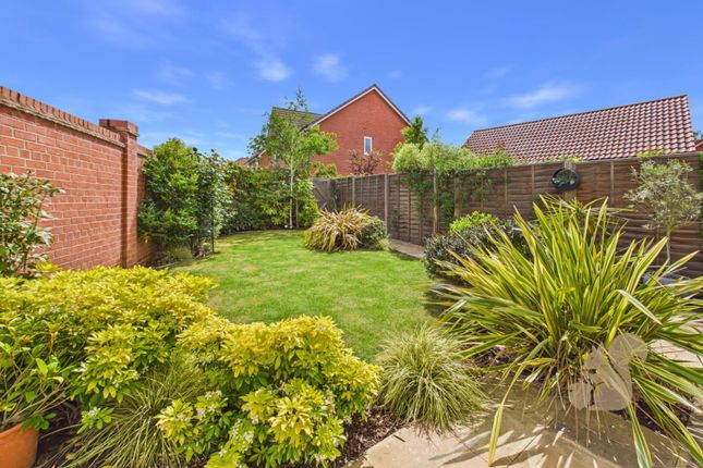 2, Steggall Road, Stowmarket photo 4