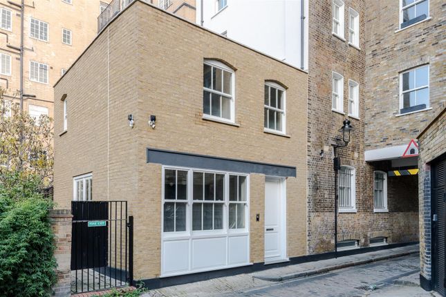 Mews house for sale in Tale House, Bloomsbury
