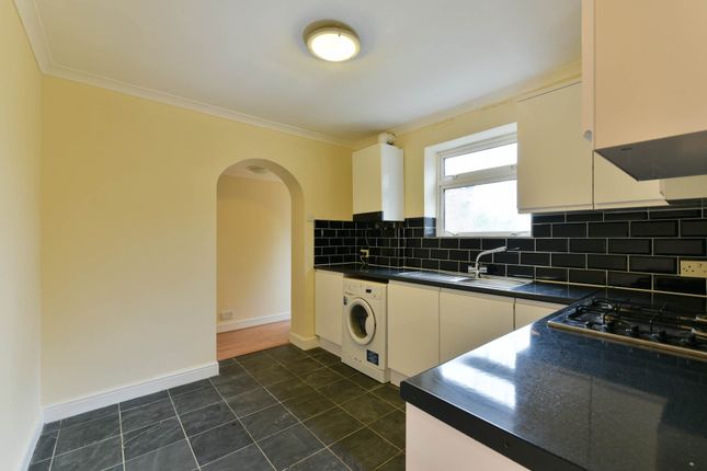 40, Rosebank, Epsom photo 2