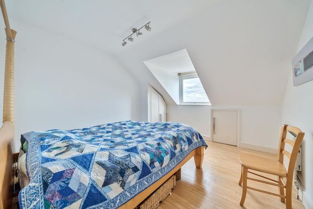 Flat to rent in Richmond Hill, Richmond