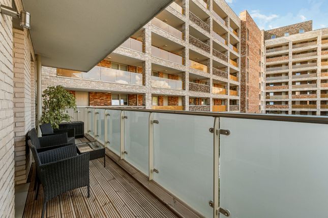 4 Wiltshire House, London photo 3