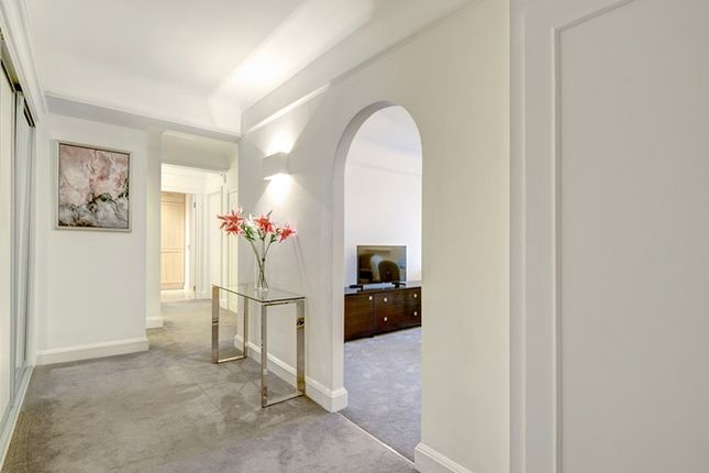47 Pelham Ct 145, Fulham Road, South Kensington photo 2