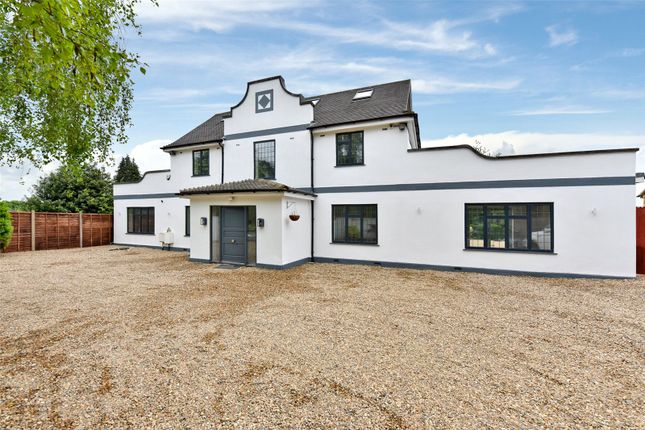 Thumbnail Detached house to rent in Slough Road, Iver, Buckinghamshire