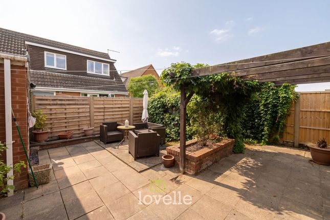 26 Carmen Crescent, Grimsby photo 4