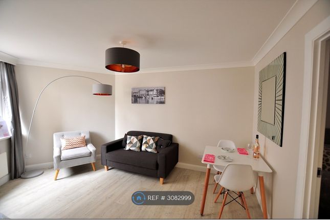Flat  New Street, Plymouth photo 3