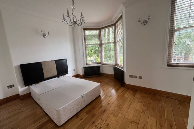 FLAT 3, 76 WOODSIDE AVENUE, NORTH FINCHLEY, LONDON photo 4