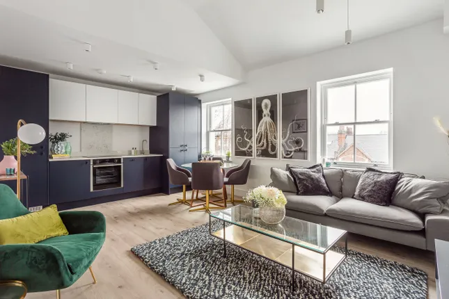 Hamptons - London New Homes