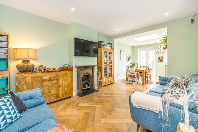 204, Wulfstan Street, London photo 2