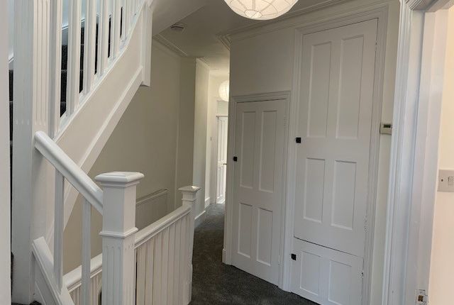 7a, Caversham Avenue, London photo 2