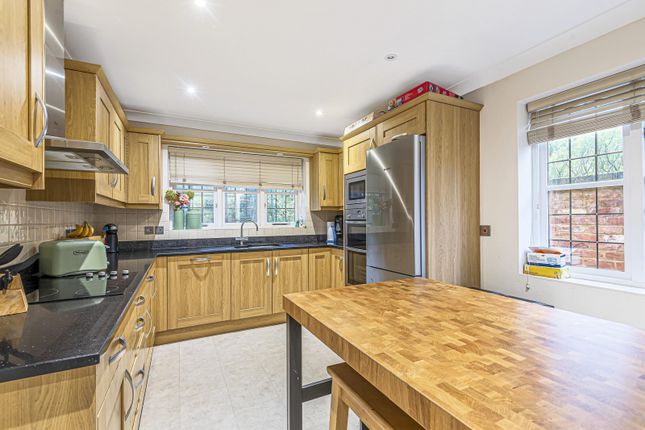 Thumbnail Detached house to rent in The Grange, Midway, Walton On Thames
