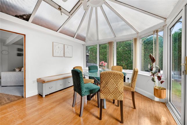 1, Oakwood Gardens, Woking photo 4