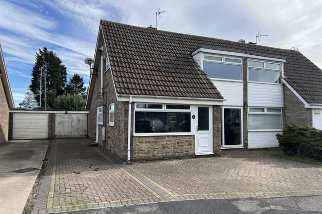 3-bed bungalow on The Meadows, Howden, £270,000